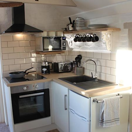 Beautiful Barn Conversion, 3 Bed, Hot Tub, Sauna, Gym, Enclosed Garden ライド エクステリア 写真