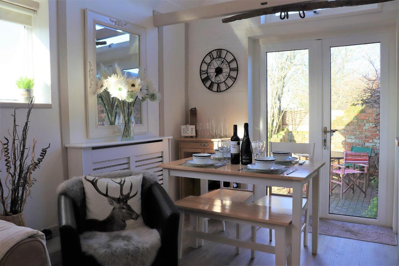 Beautiful Barn Conversion, 3 Bed, Hot Tub, Sauna, Gym, Enclosed Garden ライド エクステリア 写真